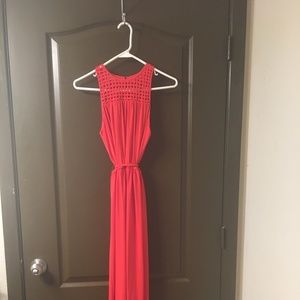 NWOT Coral Maxi Dress with tie waist detail